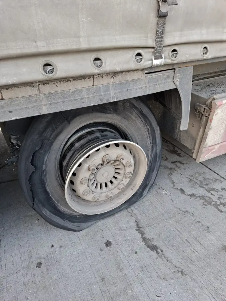 LKW Reifenservice Kehl 77694 Reifenwechsel + Felgenrichten