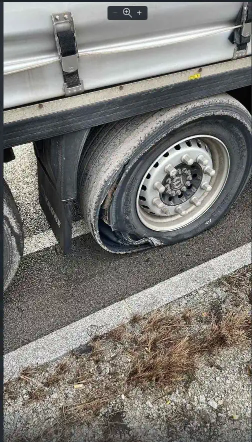 Mobilny Serwis Opon TIR Niemcy Wymiana koła w naczepie – Mercedes-Benz Actros ponownie na drodze w 2 godziny