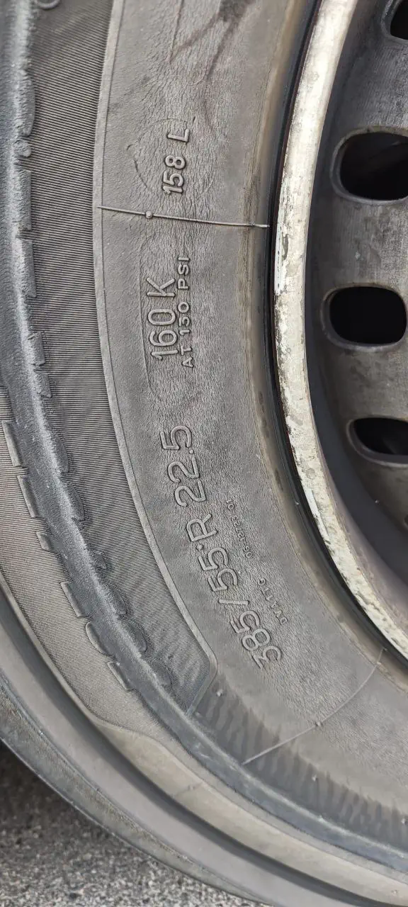 LKW Pannenhilfe vor Ort — LKW Reifenservice bei Reifenpanne an der Lenkachse: Scania auf der A3 bei Passau in 1 Stunde 45 Min