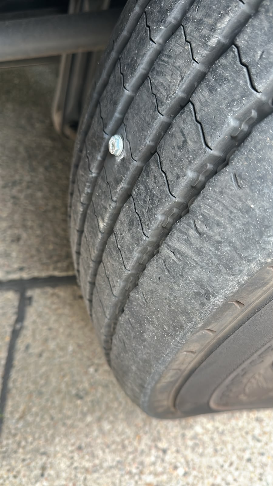 LKW Pannenhilfe vor Ort — Mobiler LKW-Notdienst A31 bei Lingen: AdBlue/SCR-Schlauchriss behoben, Sattelzug nach 10 S