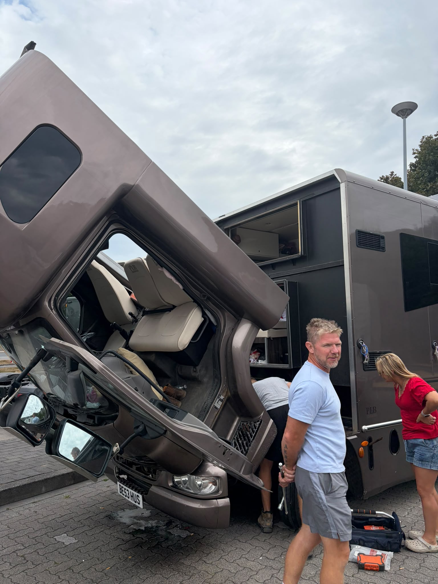 LKW Pannenhilfe vor Ort — LKW-Pannenhilfe A30 Bad Bentheim: Bergung in 2 Std. 45 Min.
